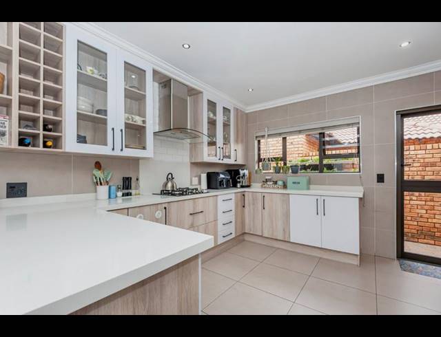 3 BEDROOM CLUSTER FOR SALE IN NEW REDRUTH
